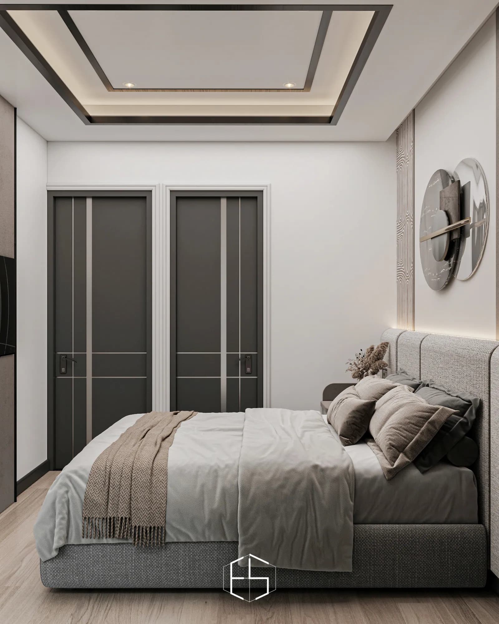 Quantis Signature: Layered neutral bedding and a wide upholstered headboard contrast with dark doors and metallic-toned ceiling trim.